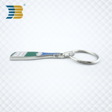 Preiswerte Großhandelssilberharte Email-kundenspezifische Flaschen-Form-Metallkeychain